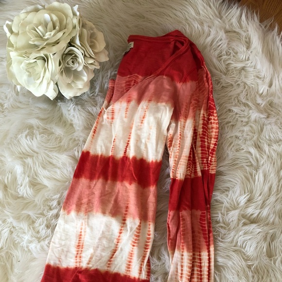 •~ Lucky Brand Tee ~• - Picture 2 of 3